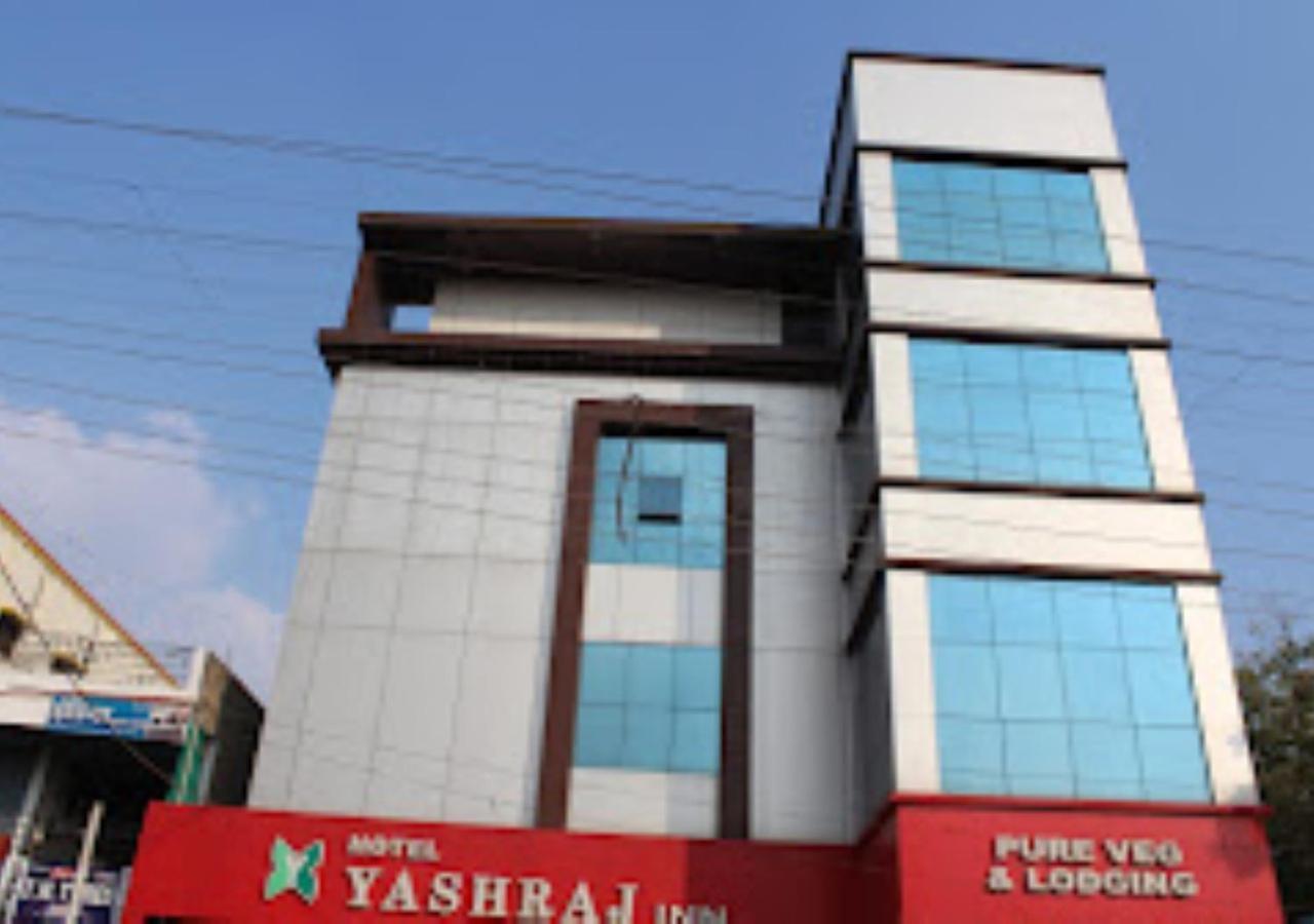 Hotel Yashraj Inn Beed Exterior photo