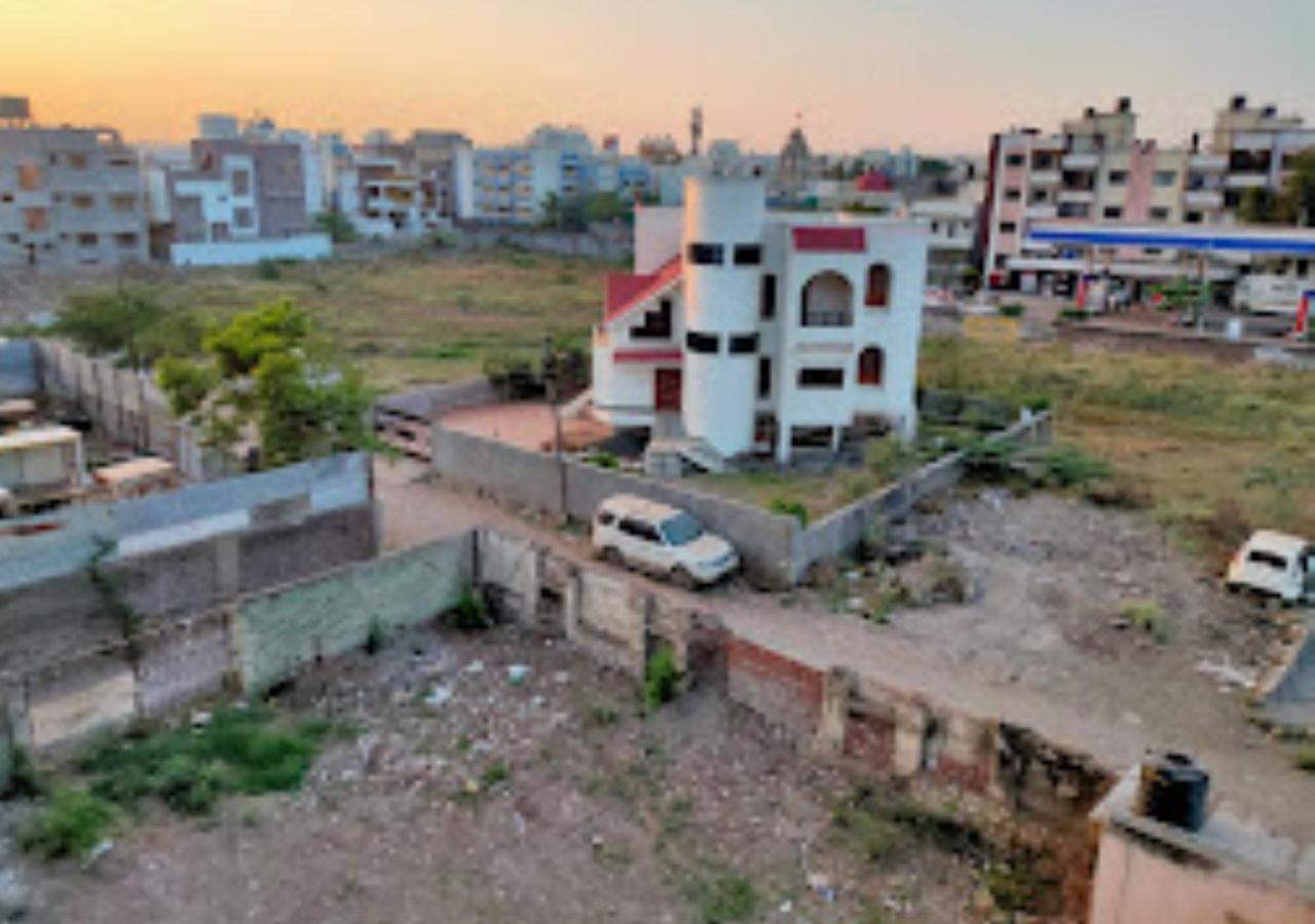 Hotel Yashraj Inn Beed Exterior photo